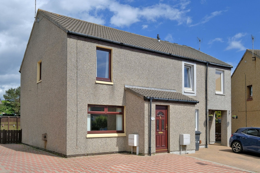 Photo of 22 Loirston Avenue Cove Aberdeen, AB12 3HE — offers over £160,000