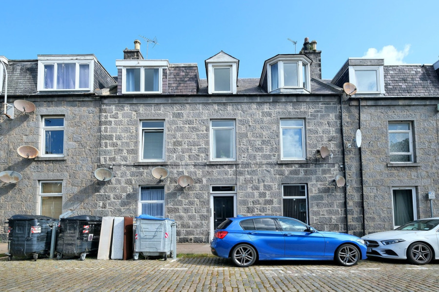 Photo of Ground Floor Right, 33 Jasmine Terrace, Aberdeen, AB24 5LA  — offers over £50,000