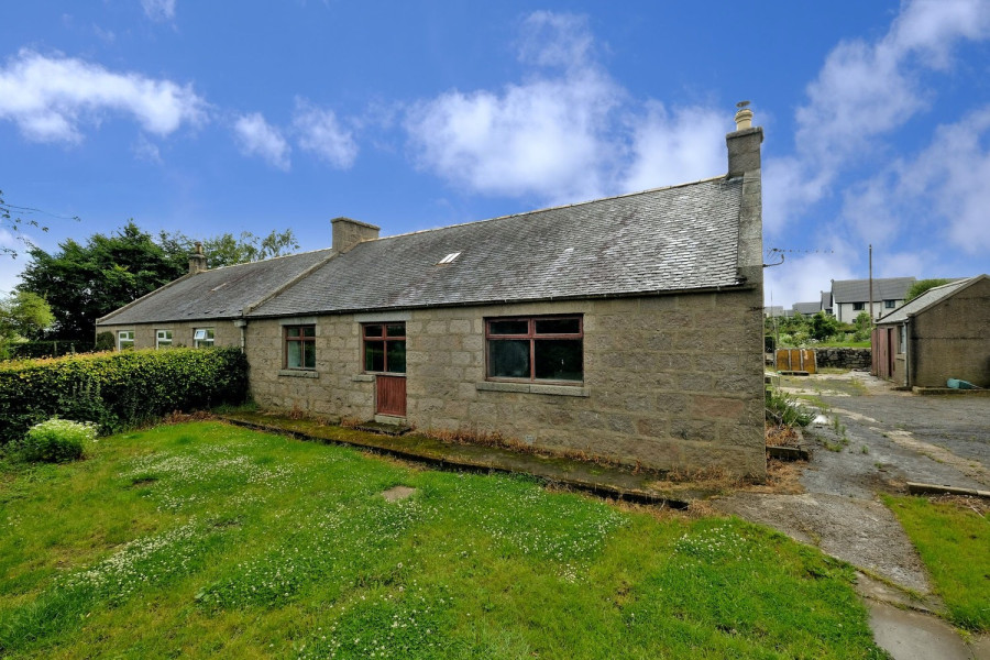Photo of 3 Conglass Cottage, Inverurie, Aberdeenshire, AB51 5DN — offers over £170,000