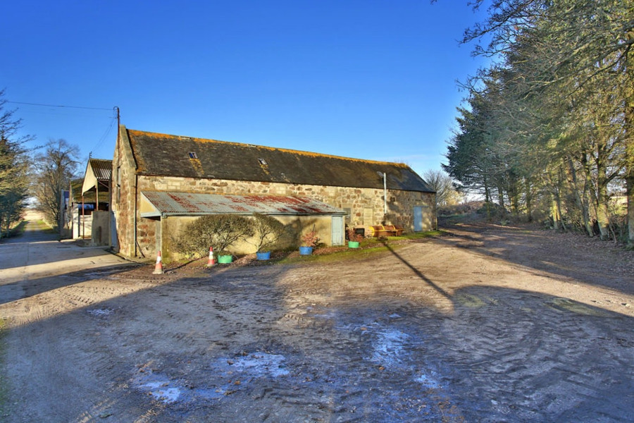 Photo of Cairnton Farm, Kemnay, Aberdeenshire, AB51 5NU — offers over £300,000