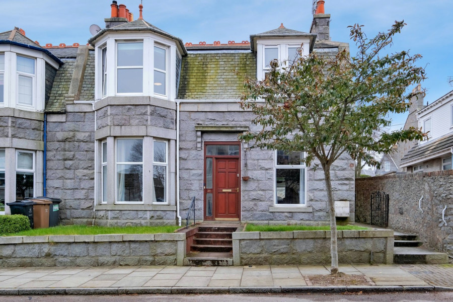 Photo of 31 Church Street, Woodside, Aberdeen, AB24 4DQ — offers over £150,000