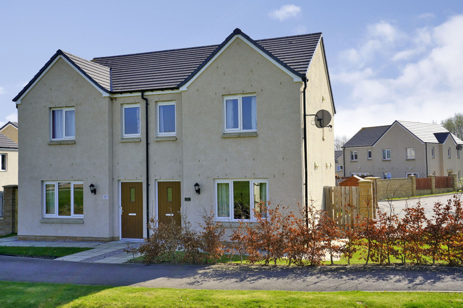 Photo of 15 Baillie Drive, Alford, Aberdeenshire, AB33 8TG — fixed price £172,500