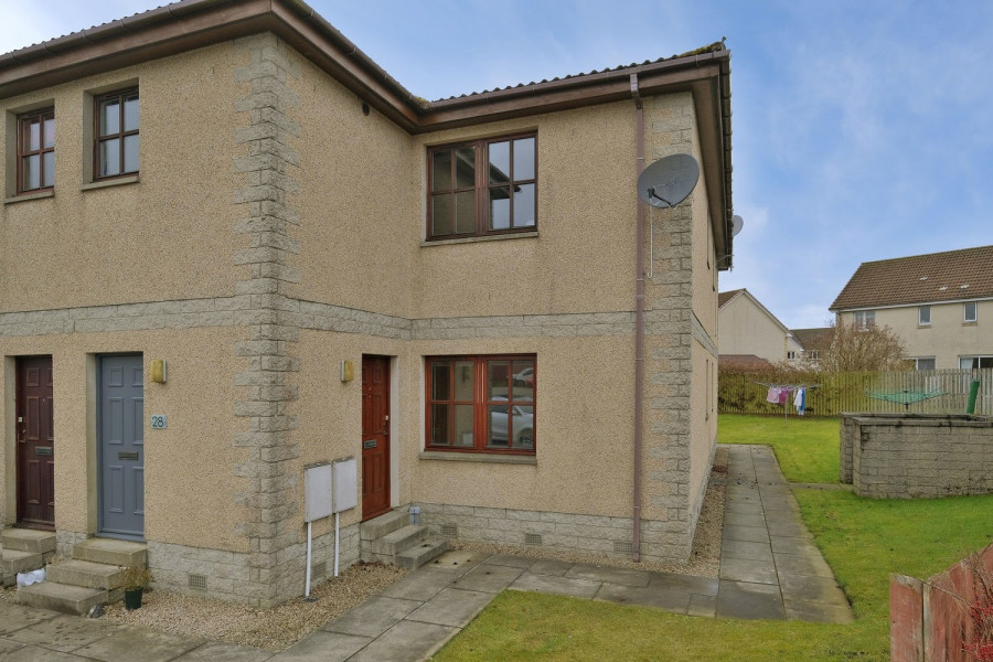 Photo of 26 Broadstraik Avenue, Elrick, Aberdeenshire, AB32 6DA — offers over £95,000