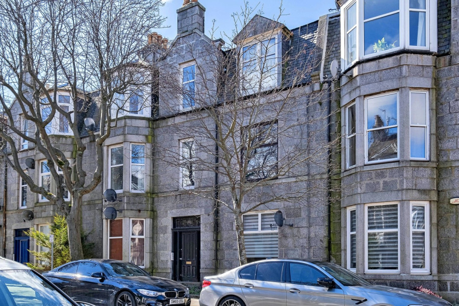 Photo of 13F Great Western Place, Aberdeen, AB10 6QN — offers over £150,000