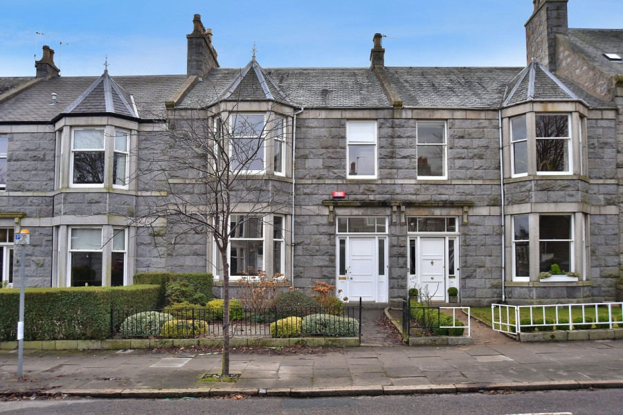 Photo of 131 Desswood Place Aberdeen, AB15 4DP — offers over £475,000