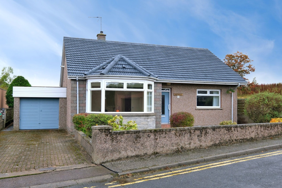 Photo of 33 Farburn Terrace, Dyce, Aberdeen, AB21 7DR — offers over £190,000