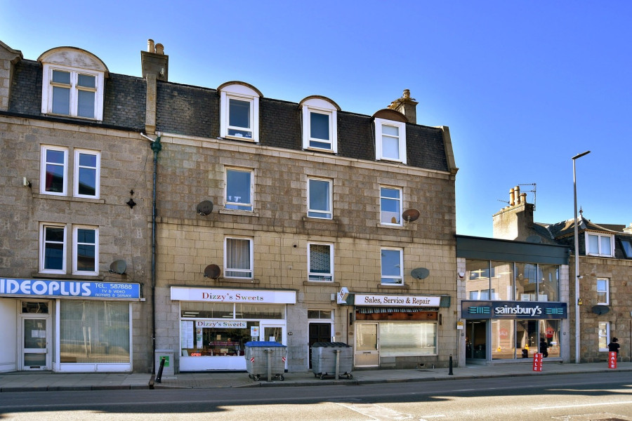 Photo of 200A Holburn Street, Aberdeen, AB10 6DA — £425 per month
