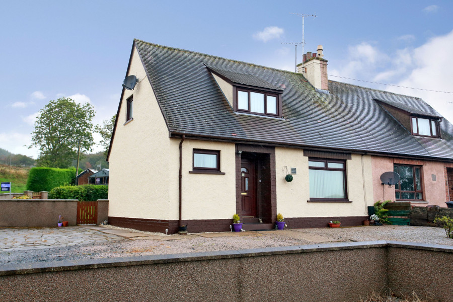 Photo of 1 Overton Green Dyce Aberdeen, AB21 0EQ — fixed price £157,000