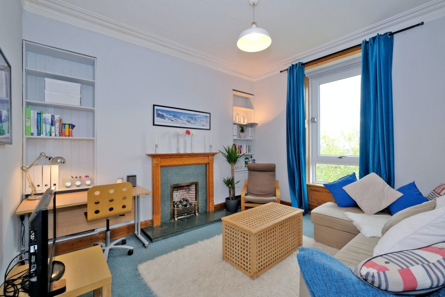 Photo of Flat 3, 46A Mount Street, Rosemount, Aberdeen, AB25 2QT — offers over £130,000