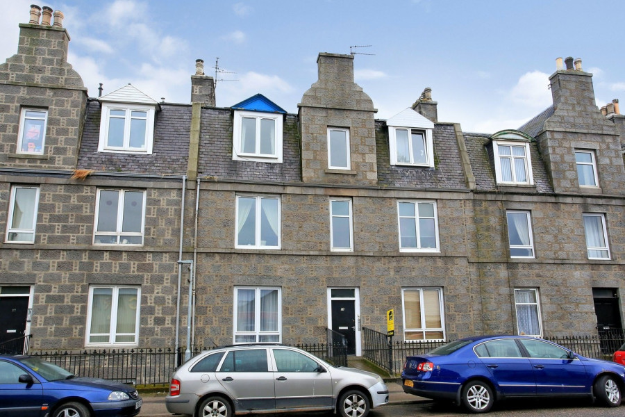 Photo of 39 Menzies Road, Top Floor Right, Torry, Aberdeen, AB11 9AU — £300 per month