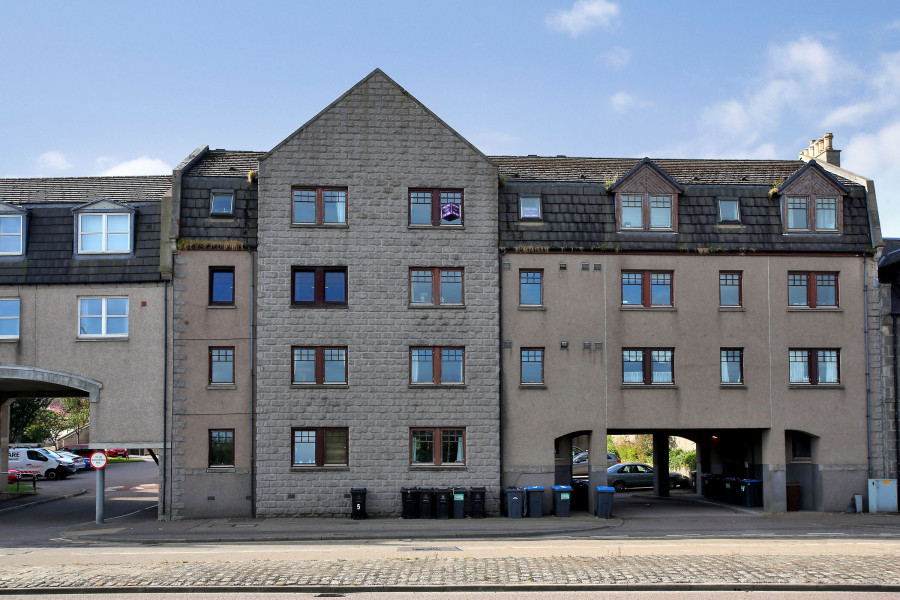 Photo of 9 Milldale Mews, Auchmill Road, Aberdeen, AB21 9LQ — offers over £99,000
