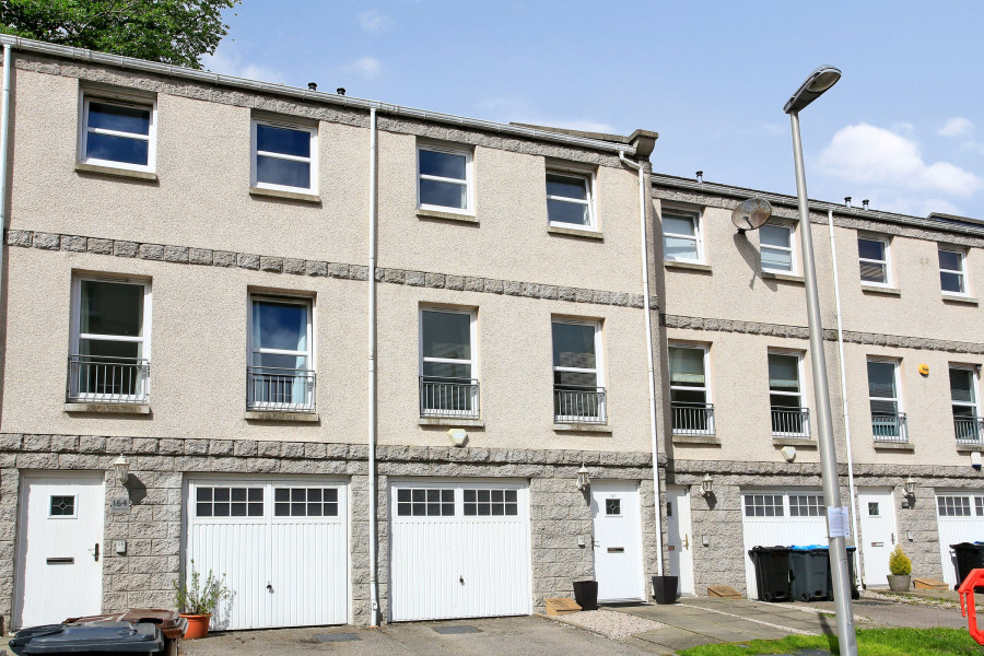 Photo of 162 South College Street Aberdeen, AB11 6LD — offers over £225,000