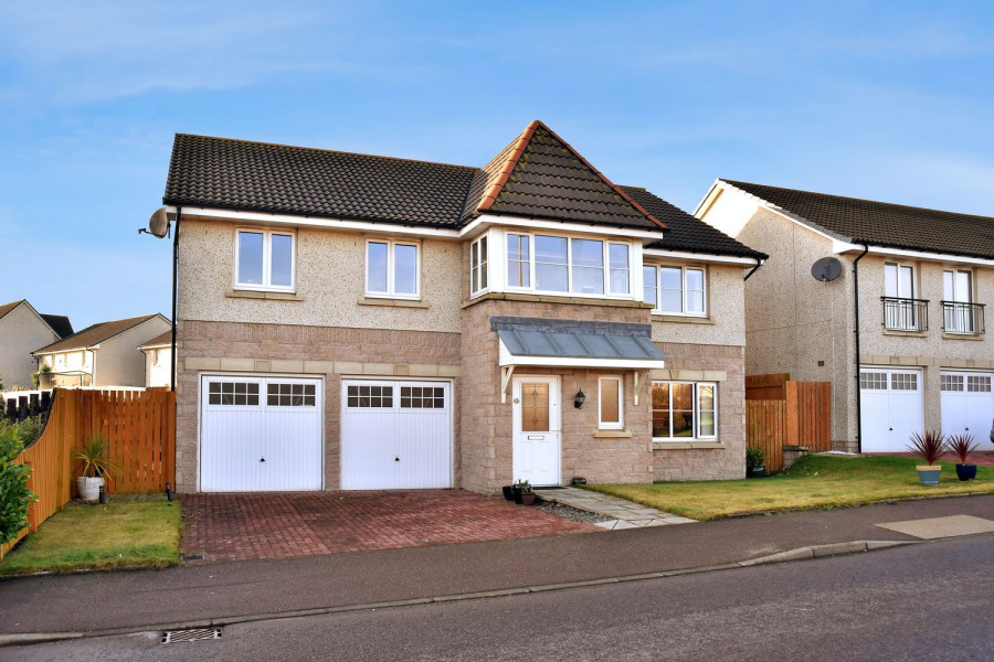 Photo of 12 Schoolhill Road, Portlethen, Aberdeenshire, AB12 4RE — offers over £380,000
