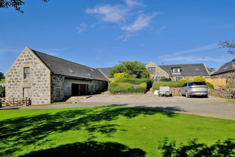 Photo of Pitgaveny House, 3 Pitgaveny Steading, Inverurie, Aberdeenshire , AB51 0JT — offers over £380,000