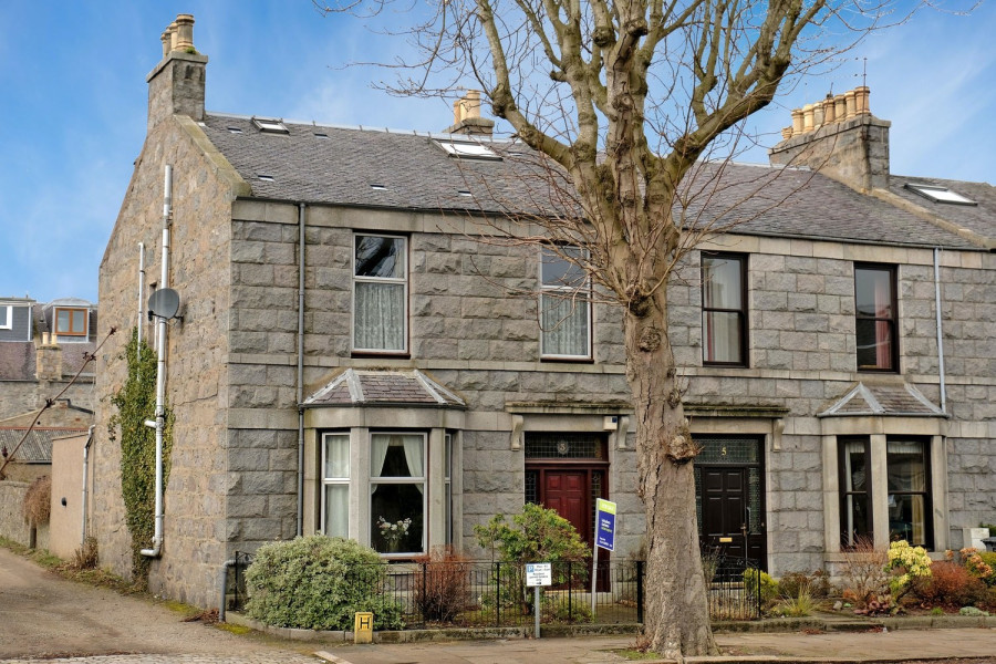 Photo of 3 Rosebery Street, Aberdeen, AB15 5LN — offers over £450,000